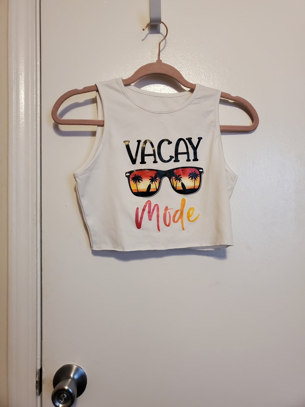 SHEIN White 'Vacay Mode' Graphic Crop Tank with Sunset Sunglasses